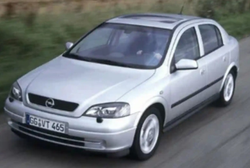 Лобовое стекло Opel Asrta G